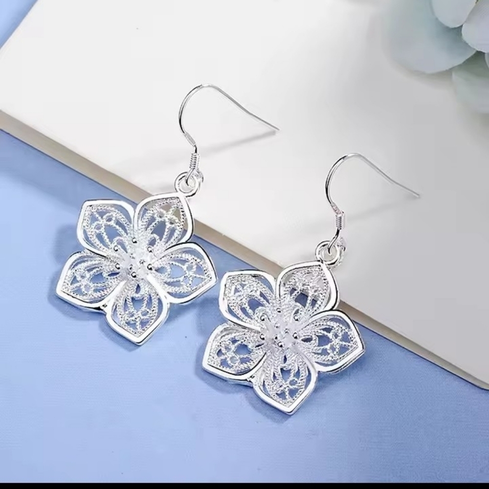 Earrings‎ Women's Flower Silver Floral Dangle New f76